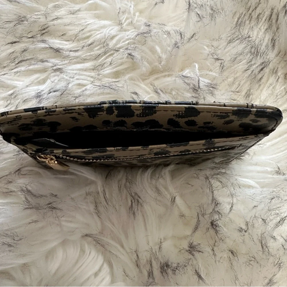 Target Wallet - Picture 3 of 3